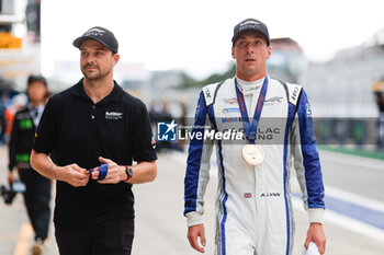 2024-09-14 - 02 BAMBER Earl (nzl), LYNN Alex (gbr), Cadillac Racing #02, Hypercar, stand, pitlane, pole position, during the 2024 6 Hours of Fuji, 7th round of the 2024 FIA World Endurance Championship, from September 13 to 15, 2024 on the Fuji Speedway in Oyama, Shizuoka, Japan - FIA WEC - 6 HOURS OF FUJI 2024 - ENDURANCE - MOTORS