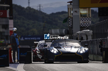 2024-09-14 - 27 JAMES Ian (usa), MANCINELLI Daniel (ita), RIBERAS Alex (spa), Heart of Racing Team, Aston Martin Vantage GT3 #27, LM GT3, action during the 2024 6 Hours of Fuji, 7th round of the 2024 FIA World Endurance Championship, from September 13 to 15, 2024 on the Fuji Speedway in Oyama, Shizuoka, Japan - FIA WEC - 6 HOURS OF FUJI 2024 - ENDURANCE - MOTORS