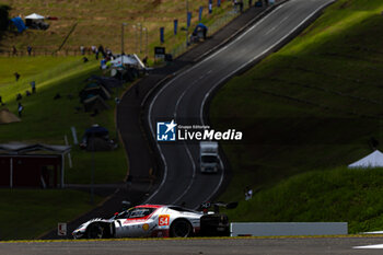 2024-09-14 - 54 FLOHR Thomas (swi), CASTELLACCI Francesco (ita), RIGON Davide (ita), Vista AF Corse, Ferrari 296 GT3 #54, LM GT3, action during the 2024 6 Hours of Fuji, 7th round of the 2024 FIA World Endurance Championship, from September 13 to 15, 2024 on the Fuji Speedway in Oyama, Shizuoka, Japan - FIA WEC - 6 HOURS OF FUJI 2024 - ENDURANCE - MOTORS