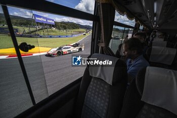 2024-09-14 - 38 RASMUSSEN Oliver (dnk), HANSON Philip (gbr), BUTTON Jenson (gbr), Hertz Team Jota, Porsche 963 #38, Hypercar, action at Safari laps during the 2024 6 Hours of Fuji, 7th round of the 2024 FIA World Endurance Championship, from September 13 to 15, 2024 on the Fuji Speedway in Oyama, Shizuoka, Japan - FIA WEC - 6 HOURS OF FUJI 2024 - ENDURANCE - MOTORS