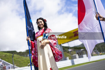 2024-09-15 - Ambiance on the grid during the 2024 6 Hours of Fuji, 7th round of the 2024 FIA World Endurance Championship, from September 13 to 15, 2024 on the Fuji Speedway in Oyama, Shizuoka, Japan - FIA WEC - 6 HOURS OF FUJI 2024 - ENDURANCE - MOTORS