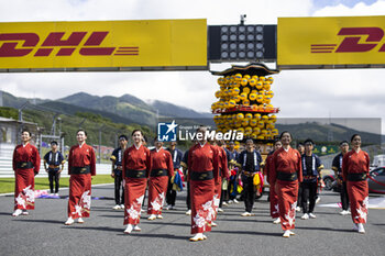 2024-09-15 - Ambiance on the grid during the 2024 6 Hours of Fuji, 7th round of the 2024 FIA World Endurance Championship, from September 13 to 15, 2024 on the Fuji Speedway in Oyama, Shizuoka, Japan - FIA WEC - 6 HOURS OF FUJI 2024 - ENDURANCE - MOTORS