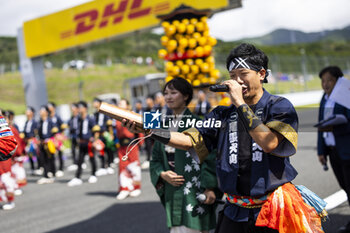 2024-09-15 - Ambiance on the grid during the 2024 6 Hours of Fuji, 7th round of the 2024 FIA World Endurance Championship, from September 13 to 15, 2024 on the Fuji Speedway in Oyama, Shizuoka, Japan - FIA WEC - 6 HOURS OF FUJI 2024 - ENDURANCE - MOTORS