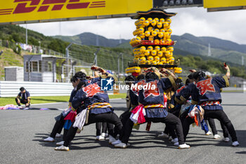 2024-09-15 - Ambiance on the grid during the 2024 6 Hours of Fuji, 7th round of the 2024 FIA World Endurance Championship, from September 13 to 15, 2024 on the Fuji Speedway in Oyama, Shizuoka, Japan - FIA WEC - 6 HOURS OF FUJI 2024 - ENDURANCE - MOTORS