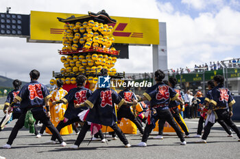 2024-09-15 - Ambiance on the grid during the 2024 6 Hours of Fuji, 7th round of the 2024 FIA World Endurance Championship, from September 13 to 15, 2024 on the Fuji Speedway in Oyama, Shizuoka, Japan - FIA WEC - 6 HOURS OF FUJI 2024 - ENDURANCE - MOTORS