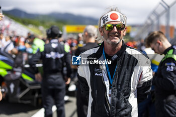 2024-09-15 - Ambiance on the grid during the 2024 6 Hours of Fuji, 7th round of the 2024 FIA World Endurance Championship, from September 13 to 15, 2024 on the Fuji Speedway in Oyama, Shizuoka, Japan - FIA WEC - 6 HOURS OF FUJI 2024 - ENDURANCE - MOTORS