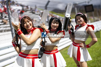 2024-09-15 - Ambiance on the grid during the 2024 6 Hours of Fuji, 7th round of the 2024 FIA World Endurance Championship, from September 13 to 15, 2024 on the Fuji Speedway in Oyama, Shizuoka, Japan - FIA WEC - 6 HOURS OF FUJI 2024 - ENDURANCE - MOTORS