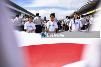 2024-09-15 - Ambiance on the grid during the 2024 6 Hours of Fuji, 7th round of the 2024 FIA World Endurance Championship, from September 13 to 15, 2024 on the Fuji Speedway in Oyama, Shizuoka, Japan - FIA WEC - 6 HOURS OF FUJI 2024 - ENDURANCE - MOTORS