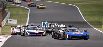 2024-09-15 - start of the race, depart, during the 2024 6 Hours of Fuji, 7th round of the 2024 FIA World Endurance Championship, from September 13 to 15, 2024 on the Fuji Speedway in Oyama, Shizuoka, Japan - FIA WEC - 6 HOURS OF FUJI 2024 - ENDURANCE - MOTORS