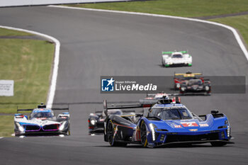 2024-09-15 - 02 BAMBER Earl (nzl), LYNN Alex (gbr), Cadillac Racing #02, Hypercar, action during the 2024 6 Hours of Fuji, 7th round of the 2024 FIA World Endurance Championship, from September 13 to 15, 2024 on the Fuji Speedway in Oyama, Shizuoka, Japan - FIA WEC - 6 HOURS OF FUJI 2024 - ENDURANCE - MOTORS