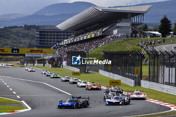 2024-09-15 - 02 BAMBER Earl (nzl), LYNN Alex (gbr), Cadillac Racing #02, Hypercar, action during the 2024 6 Hours of Fuji, 7th round of the 2024 FIA World Endurance Championship, from September 13 to 15, 2024 on the Fuji Speedway in Oyama, Shizuoka, Japan - FIA WEC - 6 HOURS OF FUJI 2024 - ENDURANCE - MOTORS