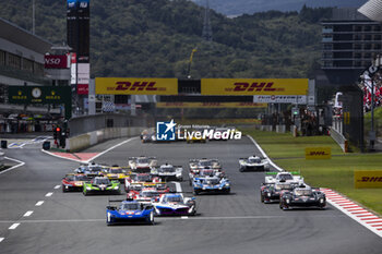 2024-09-15 - Start of the race, 02 BAMBER Earl (nzl), LYNN Alex (gbr), Cadillac Racing #02, Hypercar, action during the 2024 6 Hours of Fuji, 7th round of the 2024 FIA World Endurance Championship, from September 13 to 15, 2024 on the Fuji Speedway in Oyama, Shizuoka, Japan - FIA WEC - 6 HOURS OF FUJI 2024 - ENDURANCE - MOTORS