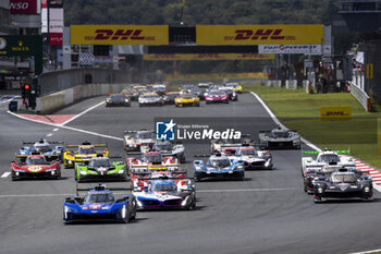 2024-09-15 - Start of the race, 02 BAMBER Earl (nzl), LYNN Alex (gbr), Cadillac Racing #02, Hypercar, action during the 2024 6 Hours of Fuji, 7th round of the 2024 FIA World Endurance Championship, from September 13 to 15, 2024 on the Fuji Speedway in Oyama, Shizuoka, Japan - FIA WEC - 6 HOURS OF FUJI 2024 - ENDURANCE - MOTORS