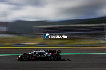 2024-09-15 - 08 BUEMI Sébastien (swi), HARTLEY Brendon (nzl), HIRAKAWA Ryo (jpn), Toyota Gazoo Racing, Toyota GR010 - Hybrid #08, Hypercar, action during the 2024 6 Hours of Fuji, 7th round of the 2024 FIA World Endurance Championship, from September 13 to 15, 2024 on the Fuji Speedway in Oyama, Shizuoka, Japan - FIA WEC - 6 HOURS OF FUJI 2024 - ENDURANCE - MOTORS