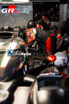 2024-09-15 - 07 CONWAY Mike (gbr), KOBAYASHI Kamui (jpn), DE VRIES Nyck (nld), Toyota Gazoo Racing, Toyota GR010 - Hybrid #07, Hypercar, action, pitlane,, bodywork damage during the 2024 6 Hours of Fuji, 7th round of the 2024 FIA World Endurance Championship, from September 13 to 15, 2024 on the Fuji Speedway in Oyama, Shizuoka, Japan - FIA WEC - 6 HOURS OF FUJI 2024 - ENDURANCE - MOTORS