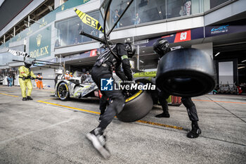 2024-09-15 - 93 JENSEN Mikkel (dnk), MULLER Nico (swi), VERGNE Jean-Eric (fra), Peugeot TotalEnergies, Peugeot 9x8 #93, Hypercar, stand, pitlane during the 2024 6 Hours of Fuji, 7th round of the 2024 FIA World Endurance Championship, from September 13 to 15, 2024 on the Fuji Speedway in Oyama, Shizuoka, Japan - FIA WEC - 6 HOURS OF FUJI 2024 - ENDURANCE - MOTORS