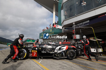 2024-09-15 - 07 CONWAY Mike (gbr), KOBAYASHI Kamui (jpn), DE VRIES Nyck (nld), Toyota Gazoo Racing, Toyota GR010 - Hybrid #07, Hypercar, action, accident, sortie de piste, crash, during the 2024 6 Hours of Fuji, 7th round of the 2024 FIA World Endurance Championship, from September 13 to 15, 2024 on the Fuji Speedway in Oyama, Shizuoka, Japan - FIA WEC - 6 HOURS OF FUJI 2024 - ENDURANCE - MOTORS