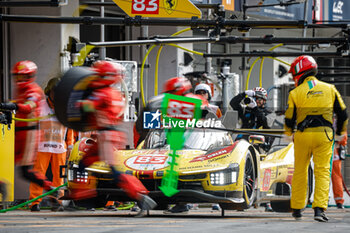 2024-09-15 - 83 KUBICA Robert (pol), SHWARTZMAN Robert (isr), YE Yifei (chn), AF Corse, Ferrari 499P #83, Hypercar, stand, pitlane, during the 2024 6 Hours of Fuji, 7th round of the 2024 FIA World Endurance Championship, from September 13 to 15, 2024 on the Fuji Speedway in Oyama, Shizuoka, Japan - FIA WEC - 6 HOURS OF FUJI 2024 - ENDURANCE - MOTORS