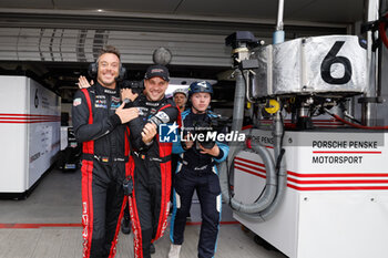 2024-09-15 - 06 ESTRE Kevin (fra), LOTTERER André (ger), VANTHOOR Laurens (bel), Porsche Penske Motorsport, Porsche 963 #06, Hypercar, podium, portrait, during the 2024 6 Hours of Fuji, 7th round of the 2024 FIA World Endurance Championship, from September 13 to 15, 2024 on the Fuji Speedway in Oyama, Shizuoka, Japan - FIA WEC - 6 HOURS OF FUJI 2024 - ENDURANCE - MOTORS