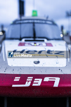 2024-09-15 - 38 RASMUSSEN Oliver (dnk), HANSON Philip (gbr), BUTTON Jenson (gbr), Hertz Team Jota, Porsche 963 #38, Hypercar, ambiance parc fermé during the 2024 6 Hours of Fuji, 7th round of the 2024 FIA World Endurance Championship, from September 13 to 15, 2024 on the Fuji Speedway in Oyama, Shizuoka, Japan - FIA WEC - 6 HOURS OF FUJI 2024 - ENDURANCE - MOTORS