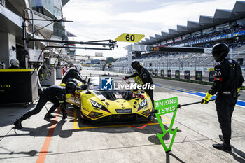 2024-09-15 - 60 SCHIAVONI Claudio (ita), CRESSONI Matteo (ita), PERERA Franck (fra), Iron Lynx, Lamborghini Huracan GT3 Evo2 #60, LM GT3, pitstop, arrêt aux stands during the 2024 6 Hours of Fuji, 7th round of the 2024 FIA World Endurance Championship, from September 13 to 15, 2024 on the Fuji Speedway in Oyama, Shizuoka, Japan - FIA WEC - 6 HOURS OF FUJI 2024 - ENDURANCE - MOTORS