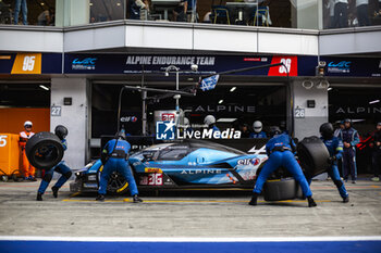 2024-09-15 - 36 VAXIVIERE Matthieu (fra), SCHUMACHER Mick (ger), LAPIERRE Nicolas (fra), Alpine Endurance Team, Alpine A424 #36, Hypercar, arret aux stands, pit stop, ambiance during the 2024 6 Hours of Fuji, 7th round of the 2024 FIA World Endurance Championship, from September 13 to 15, 2024 on the Fuji Speedway in Oyama, Shizuoka, Japan - FIA WEC - 6 HOURS OF FUJI 2024 - ENDURANCE - MOTORS