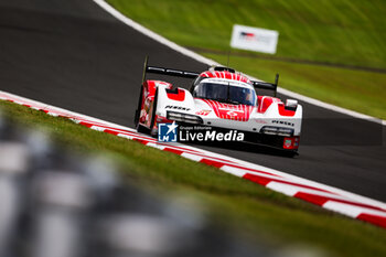 2024-09-15 - 06 ESTRE Kevin (fra), LOTTERER André (ger), VANTHOOR Laurens (bel), Porsche Penske Motorsport, Porsche 963 #06, Hypercar, action during the 2024 6 Hours of Fuji, 7th round of the 2024 FIA World Endurance Championship, from September 13 to 15, 2024 on the Fuji Speedway in Oyama, Shizuoka, Japan - FIA WEC - 6 HOURS OF FUJI 2024 - ENDURANCE - MOTORS