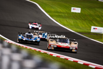 2024-09-15 - 38 RASMUSSEN Oliver (dnk), HANSON Philip (gbr), BUTTON Jenson (gbr), Hertz Team Jota, Porsche 963 #38, Hypercar, action during the 2024 6 Hours of Fuji, 7th round of the 2024 FIA World Endurance Championship, from September 13 to 15, 2024 on the Fuji Speedway in Oyama, Shizuoka, Japan - FIA WEC - 6 HOURS OF FUJI 2024 - ENDURANCE - MOTORS