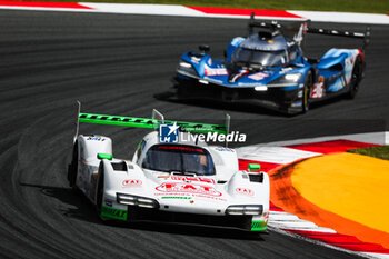 2024-09-15 - 99 TINCKNELL Harry (gbr), JANI Neel (swi), ANDLAUER Julien (fra), Proton Competition, Porsche 963 #99, Hypercar, action during the 2024 6 Hours of Fuji, 7th round of the 2024 FIA World Endurance Championship, from September 13 to 15, 2024 on the Fuji Speedway in Oyama, Shizuoka, Japan - FIA WEC - 6 HOURS OF FUJI 2024 - ENDURANCE - MOTORS