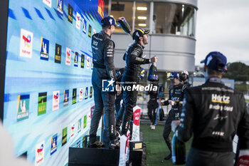 2024-09-15 - BUTTON Jenson (gbr), Hertz Team Jota, Porsche 963, HANSON Philip (gbr), Hertz Team Jota, Porsche 963, portrait during the 2024 6 Hours of Fuji, 7th round of the 2024 FIA World Endurance Championship, from September 13 to 15, 2024 on the Fuji Speedway in Oyama, Shizuoka, Japan - FIA WEC - 6 HOURS OF FUJI 2024 - ENDURANCE - MOTORS