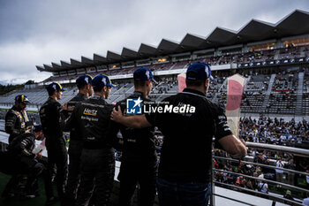 2024-09-15 - 38 RASMUSSEN Oliver (dnk), HANSON Philip (gbr), BUTTON Jenson (gbr), Hertz Team Jota, Porsche 963 #38, Hypercar, portrait during the 2024 6 Hours of Fuji, 7th round of the 2024 FIA World Endurance Championship, from September 13 to 15, 2024 on the Fuji Speedway in Oyama, Shizuoka, Japan - FIA WEC - 6 HOURS OF FUJI 2024 - ENDURANCE - MOTORS