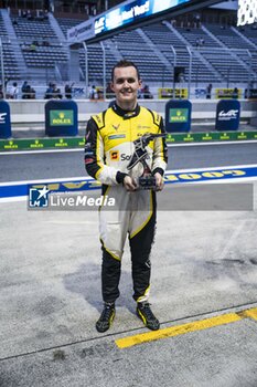 2024-09-15 - EASTWOOD Charlie (irl), TF Sport, Corvette Z06 GT3.R, portrait during the 2024 6 Hours of Fuji, 7th round of the 2024 FIA World Endurance Championship, from September 13 to 15, 2024 on the Fuji Speedway in Oyama, Shizuoka, Japan - FIA WEC - 6 HOURS OF FUJI 2024 - ENDURANCE - MOTORS