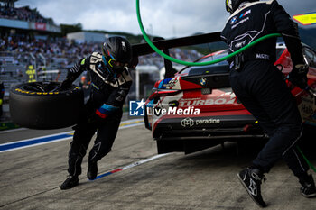 2024-09-15 - 31 FARFUS Augusto (bra), GELAEL Sean (ind), LEUNG Darren (gbr), Team WRT, BMW M4 GT3 #31, LM GT3, action during the 2024 6 Hours of Fuji, 7th round of the 2024 FIA World Endurance Championship, from September 13 to 15, 2024 on the Fuji Speedway in Oyama, Shizuoka, Japan - FIA WEC - 6 HOURS OF FUJI 2024 - ENDURANCE - MOTORS