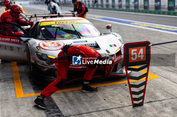 2024-09-15 - 54 FLOHR Thomas (swi), CASTELLACCI Francesco (ita), RIGON Davide (ita), Vista AF Corse, Ferrari 296 GT3 #54, LM GT3, action during the 2024 6 Hours of Fuji, 7th round of the 2024 FIA World Endurance Championship, from September 13 to 15, 2024 on the Fuji Speedway in Oyama, Shizuoka, Japan - FIA WEC - 6 HOURS OF FUJI 2024 - ENDURANCE - MOTORS