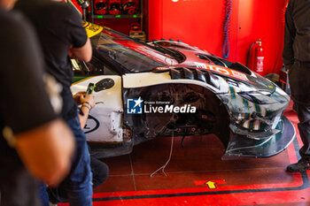 2024-09-29 - 55 CAMERON Duncan (gbr), PEREL David (zaf), GRIFFIN Matthew (irl), Spirit of Race, Ferrari 296 LMGT3, detail after crash, accident, during the 4 Hours of Mugello 2024, 5th round of the 2024 European Le Mans Series on the Mugello Circuit from September 26 to 29, 2024 in Scarperia e San Piero, Italy - AUTO - ELMS - 4 HOURS OF MUGELLO 2024 - ENDURANCE - MOTORS