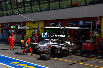 2024-09-29 - 51 SAMANI Charles-Henri (fra), COLLARD Emmanuel (fra), VARRONE Nicolas (arg), AF Corse, Ferrari 296 LMGT3, pitstop, arrêt aux stands during the 4 Hours of Mugello 2024, 5th round of the 2024 European Le Mans Series on the Mugello Circuit from September 26 to 29, 2024 in Scarperia e San Piero, Italy - AUTO - ELMS - 4 HOURS OF MUGELLO 2024 - ENDURANCE - MOTORS