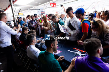 2024-10-19 - Autograph session during the 4 Hours of Portimao 2024, 6th round of the 2024 European Le Mans Series on the Algarve International Circuit from October 16 to 19, 2024 in Portimao, Portugal - AUTO - ELMS - 4 HOURS OF PORTIMAO 2024 - ENDURANCE - MOTORS