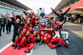 2024-10-19 - Celebration of 83 PERRODO François (fra), VAXIVIERE Matthieu (fra), ROVERA Alessio (ita), Oreca 07 - Gibson, portrait during the 4 Hours of Portimao 2024, 6th round of the 2024 European Le Mans Series on the Algarve International Circuit from October 16 to 19, 2024 in Portimao, Portugal - AUTO - ELMS - 4 HOURS OF PORTIMAO 2024 - ENDURANCE - MOTORS