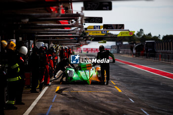 2024-10-19 - 34 GRAY Oliver (gbr), NOVALAK Clément (fra), GHIOTTO Luca (ita), Inter Europol Competition, Oreca 07 - Gibson, pitlane, during the 4 Hours of Portimao 2024, 6th round of the 2024 European Le Mans Series on the Algarve International Circuit from October 16 to 19, 2024 in Portimao, Portugal - AUTO - ELMS - 4 HOURS OF PORTIMAO 2024 - ENDURANCE - MOTORS