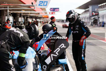 2024-10-19 - BRADLEY Richard (gbr), Algarve Pro Racing, Oreca 07 - Gibson, portrait during the 4 Hours of Portimao 2024, 6th round of the 2024 European Le Mans Series on the Algarve International Circuit from October 16 to 19, 2024 in Portimao, Portugal - AUTO - ELMS - 4 HOURS OF PORTIMAO 2024 - ENDURANCE - MOTORS