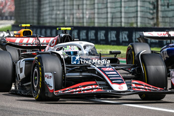 2024-05-19 - Nicolas Nico Hulkenberg Haas Formula LLC MoneyGram Haas F1 Team race - FORMULA 1 MSC CRUISES GRAN PREMIO DELL'EMILIA-ROMAGNA 2024 - RACE - FORMULA 1 - MOTORS