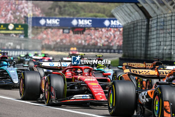 2024-05-19 - Carlos Sainz Ferrari Spa Scuderia Ferrari F1 race - FORMULA 1 MSC CRUISES GRAN PREMIO DELL'EMILIA-ROMAGNA 2024 - RACE - FORMULA 1 - MOTORS