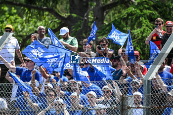 2024-05-19 - Racing Bulls S.p.A Visa Cash App RB Formula One Team Msc Fans in the stands of the Autodromo Internazionale Enzo e Dino Ferrari - FORMULA 1 MSC CRUISES GRAN PREMIO DELL'EMILIA-ROMAGNA 2024 - RACE - FORMULA 1 - MOTORS