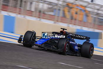 2024-02-21 - 23 ALBON Alexander (tha), Williams Racing FW45, action during the Formula 1 Aramco pre-season testing 2024 of the 2024 FIA Formula One World Championship from February 21 to 23, 2024 on the Bahrain International Circuit, in Sakhir, Bahrain - F1 - PRE-SEASON TESTING 2024 - BAHRAIN - FORMULA 1 - MOTORS