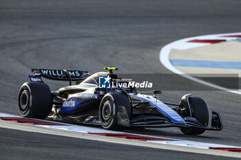 2024-02-21 - 02 SARGEANT Logan (usa), Williams Racing FW46, action during the Formula 1 Aramco pre-season testing 2024 of the 2024 FIA Formula One World Championship from February 21 to 23, 2024 on the Bahrain International Circuit, in Sakhir, Bahrain - F1 - PRE-SEASON TESTING 2024 - BAHRAIN - FORMULA 1 - MOTORS