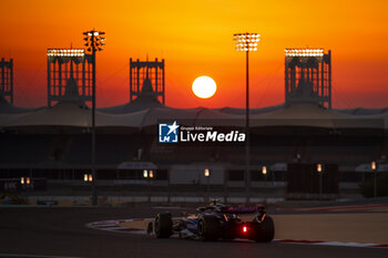2024-02-21 - 02 SARGEANT Logan (usa), Williams Racing FW46, action during the Formula 1 Aramco pre-season testing 2024 of the 2024 FIA Formula One World Championship from February 21 to 23, 2024 on the Bahrain International Circuit, in Sakhir, Bahrain - F1 - PRE-SEASON TESTING 2024 - BAHRAIN - FORMULA 1 - MOTORS
