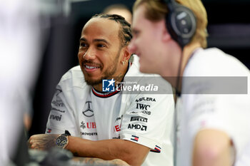 2024-02-21 - HAMILTON Lewis (gbr), Mercedes AMG F1 Team W15, portrait SCHUMACHER Mick (ger), Reserve Driver of Mercedes AMG F1 Team, portrait during the Formula 1 Aramco pre-season testing 2024 of the 2024 FIA Formula One World Championship from February 21 to 23, 2024 on the Bahrain International Circuit, in Sakhir, Bahrain - F1 - PRE-SEASON TESTING 2024 - BAHRAIN - FORMULA 1 - MOTORS