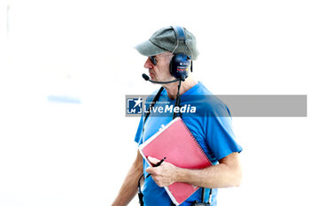 2024-02-21 - NEWEY Adrian (gbr), Chief Technical Officer of Red Bull Racing, portrait during the Formula 1 Aramco pre-season testing 2024 of the 2024 FIA Formula One World Championship from February 21 to 23, 2024 on the Bahrain International Circuit, in Sakhir, Bahrain - F1 - PRE-SEASON TESTING 2024 - BAHRAIN - FORMULA 1 - MOTORS