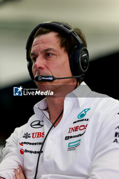 2024-02-21 - WOLFF Toto (aut), Team Principal & CEO of Mercedes AMG F1 Team, portrait during the Formula 1 Aramco pre-season testing 2024 of the 2024 FIA Formula One World Championship from February 21 to 23, 2024 on the Bahrain International Circuit, in Sakhir, Bahrain - F1 - PRE-SEASON TESTING 2024 - BAHRAIN - FORMULA 1 - MOTORS