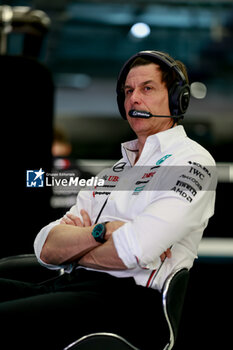 2024-02-21 - WOLFF Toto (aut), Team Principal & CEO of Mercedes AMG F1 Team, portrait during the Formula 1 Aramco pre-season testing 2024 of the 2024 FIA Formula One World Championship from February 21 to 23, 2024 on the Bahrain International Circuit, in Sakhir, Bahrain - F1 - PRE-SEASON TESTING 2024 - BAHRAIN - FORMULA 1 - MOTORS